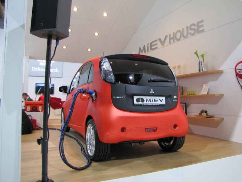 mitsubishiimiev2.jpg