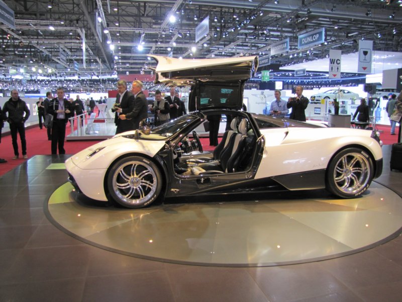 paganihuayra12.jpg