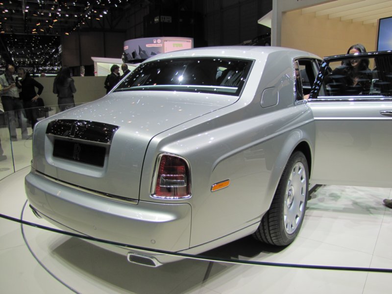 rollsroycephantomseriesii18.jpg