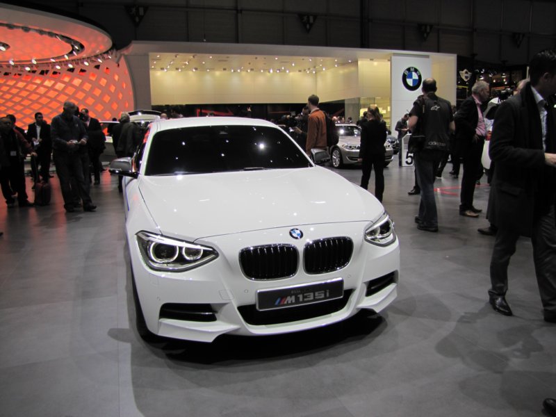 bmwm135i10.jpg