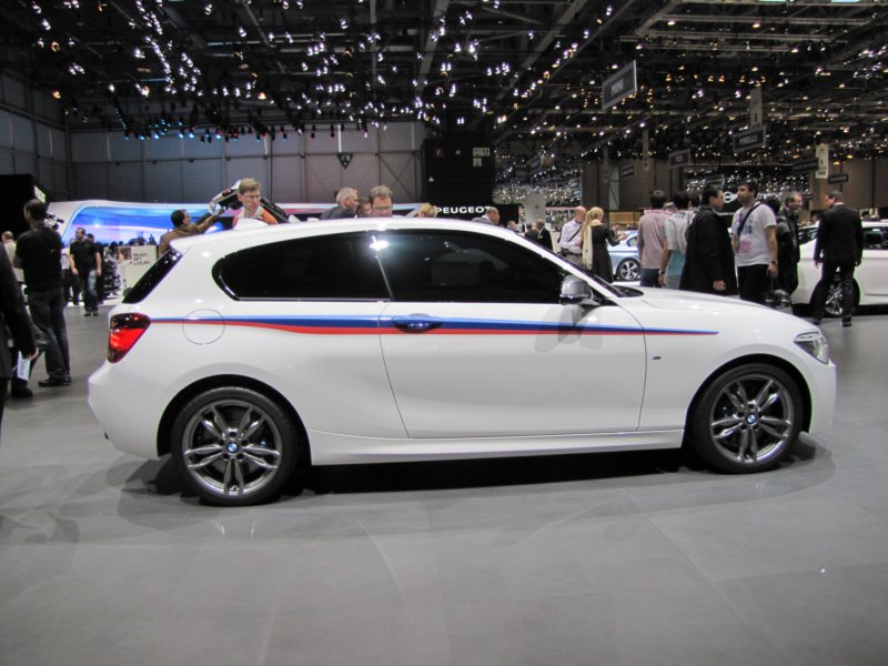 bmwm135i12.jpg