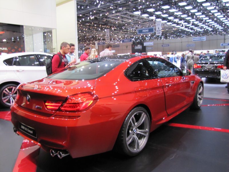 bmwm6coup2.jpg