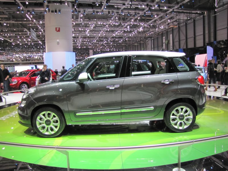 fiat500l4.jpg