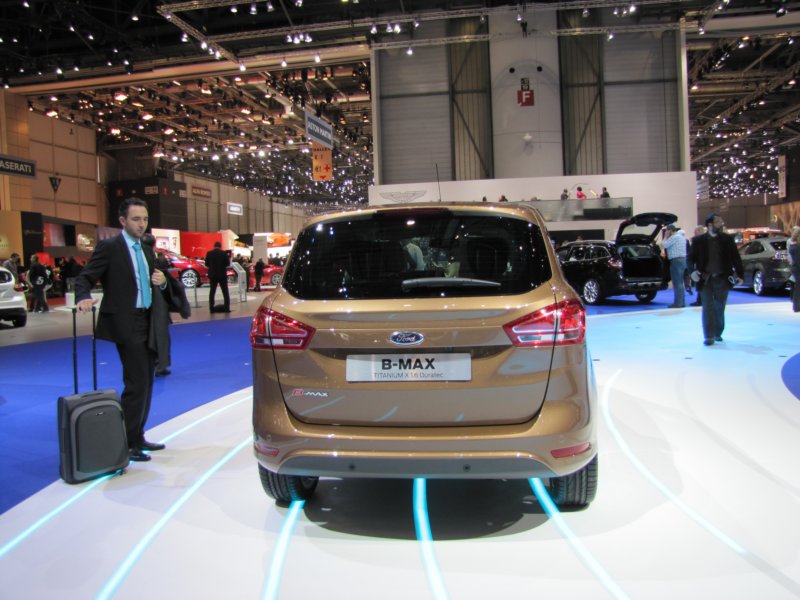 fordbmax12.jpg