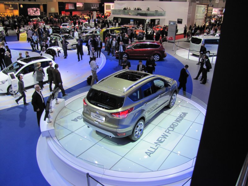 fordkuga25.jpg