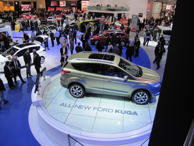 fordkuga47.jpg