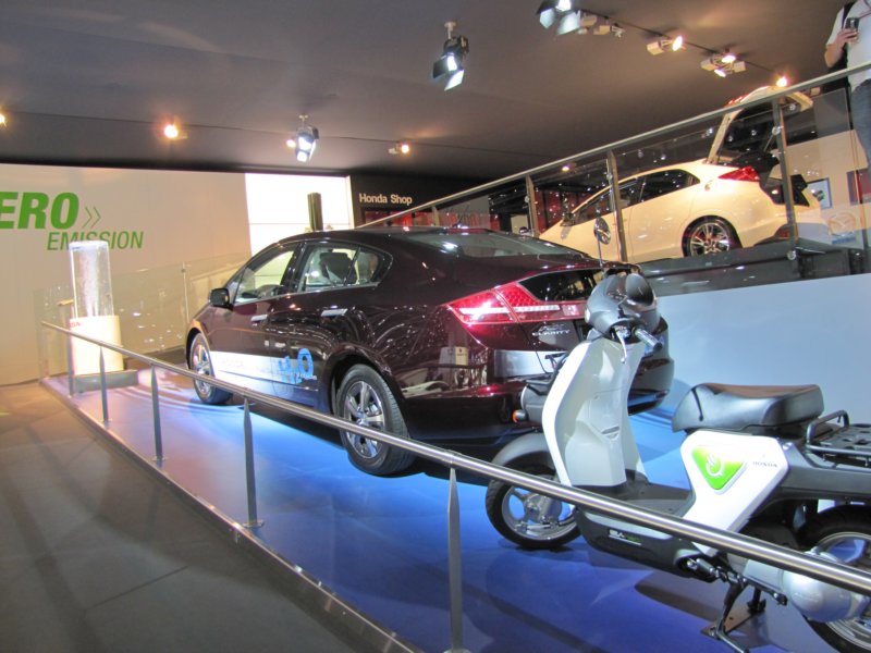 hondafcxclarity3.jpg
