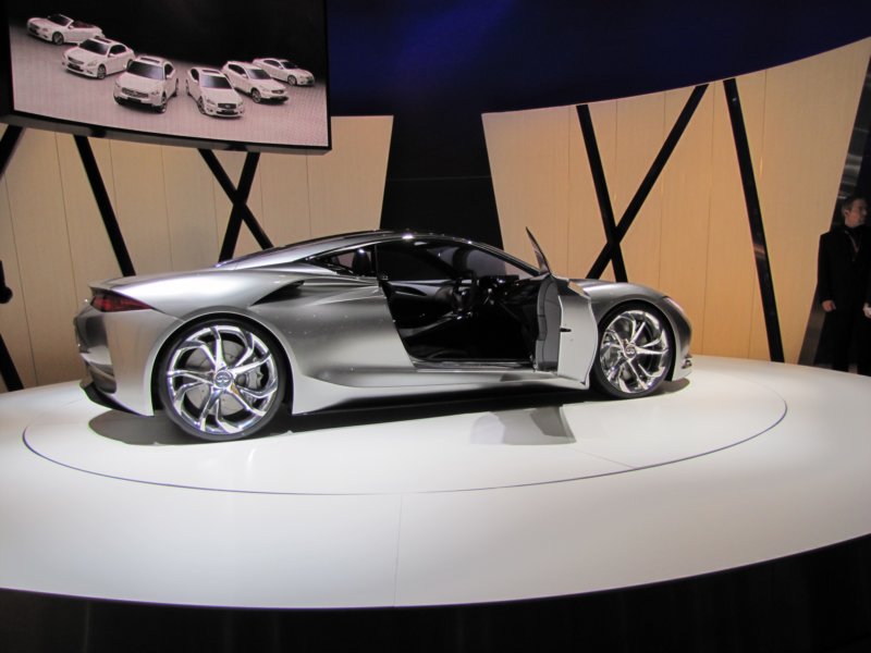 infinitiemerge48.jpg