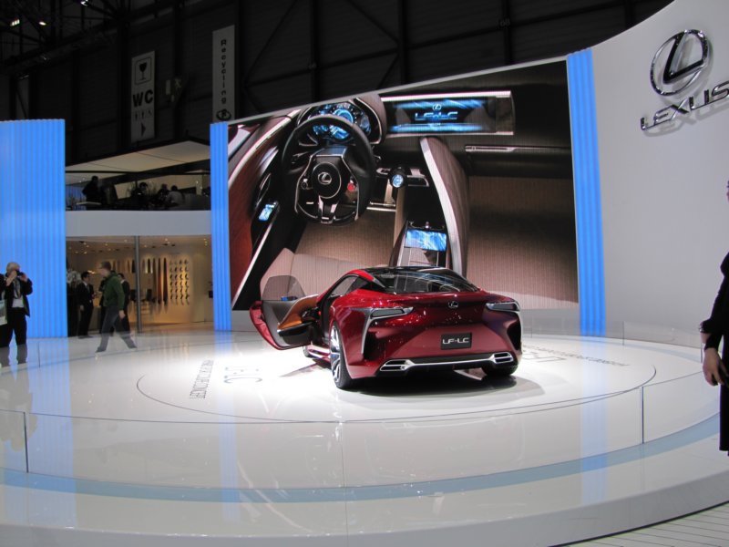 lexuslflc46.jpg