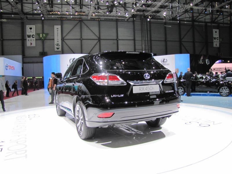 lexusrx450h.jpg