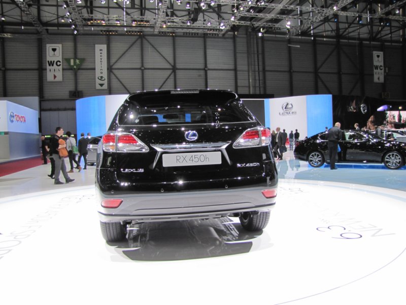 lexusrx450h33.jpg