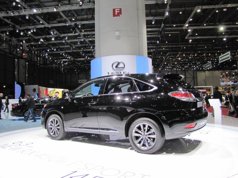 lexusrx450h68.jpg
