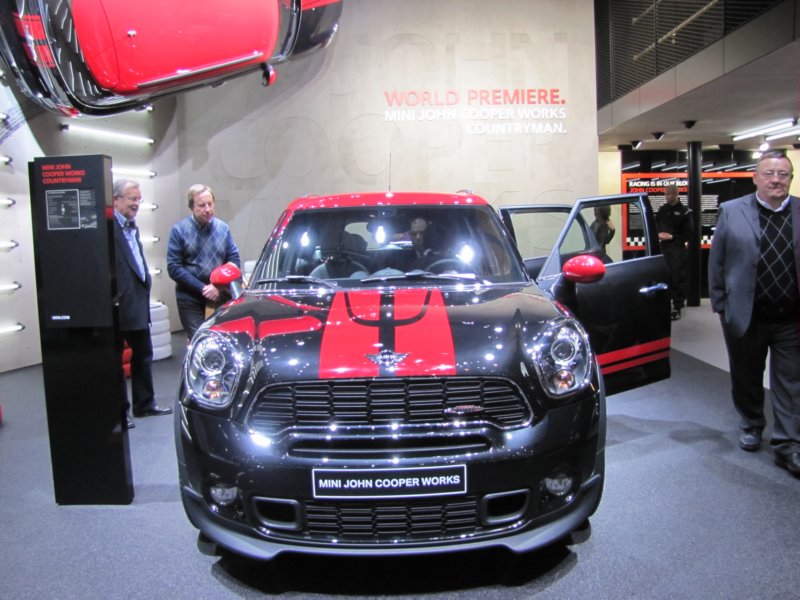 minijcwcountryman.jpg