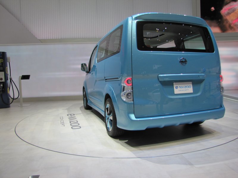 nissanenv20033.jpg