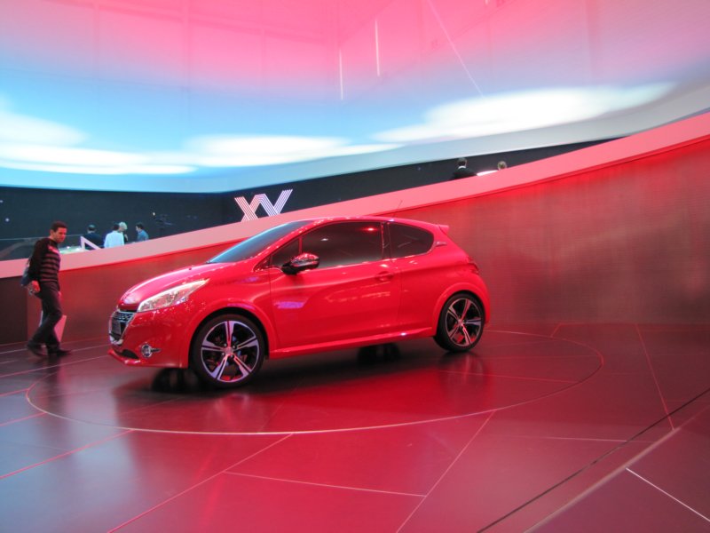 peugeot208gti.jpg