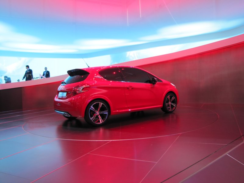 peugeot208gti46.jpg