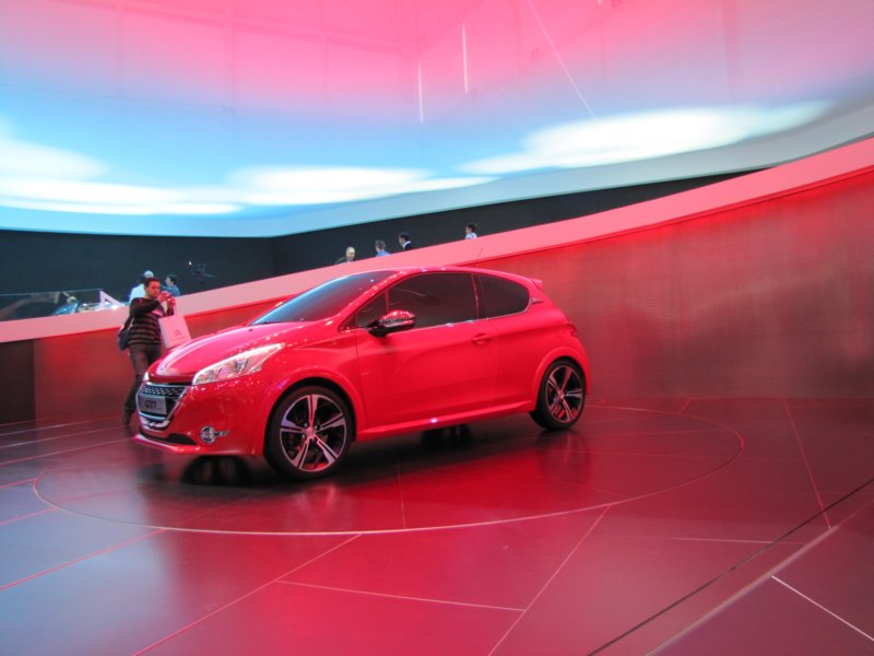 peugeot208gti8.jpg