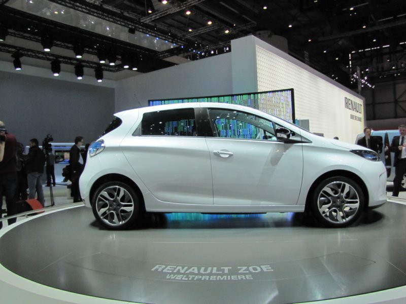 renaultzoe10.jpg