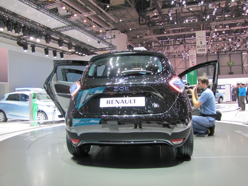 renaultzoe57.jpg