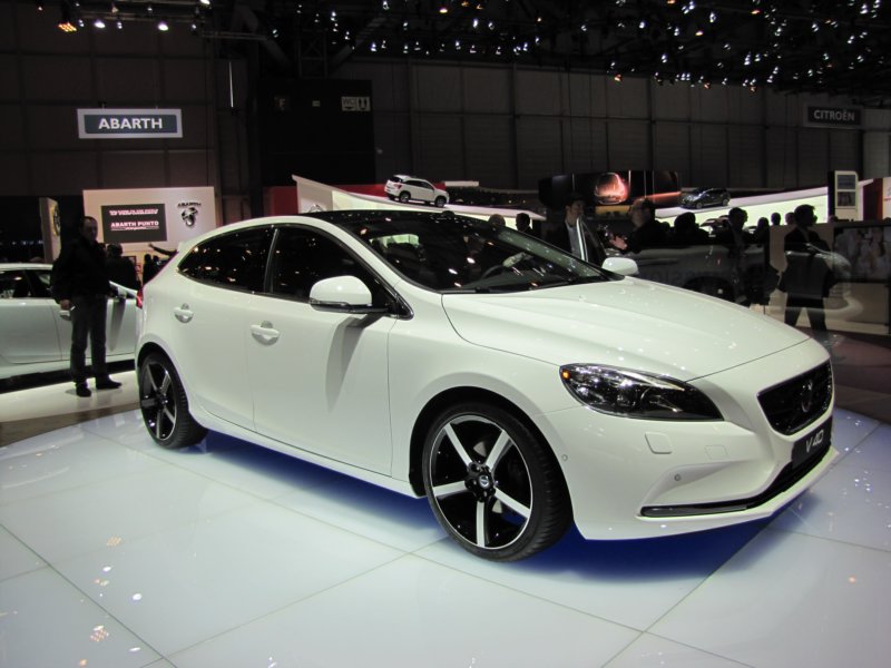 volvov4078.jpg