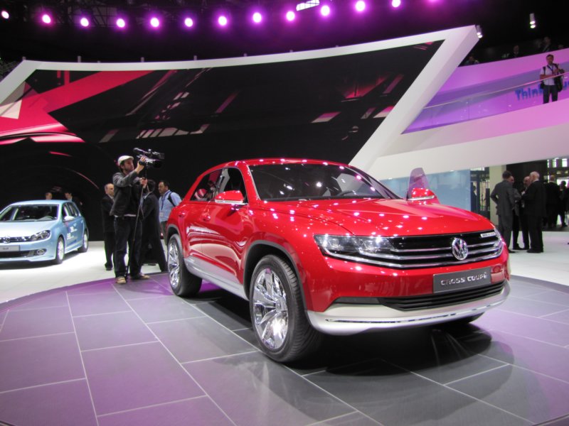 vwcrosscoup12.jpg