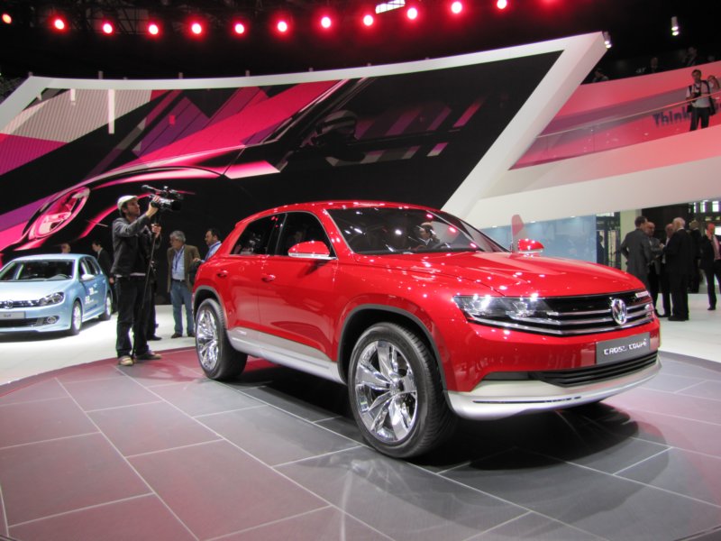 vwcrosscoup15.jpg