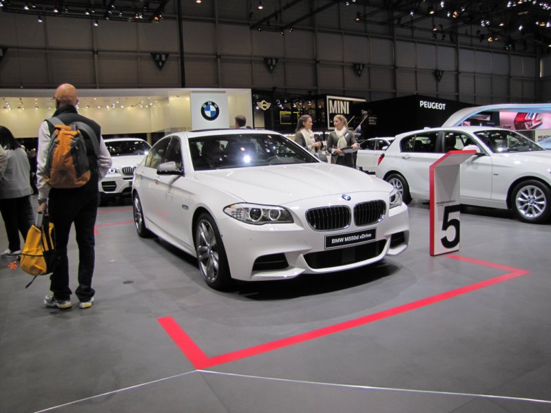 bmwm550dxdrive3.jpg
