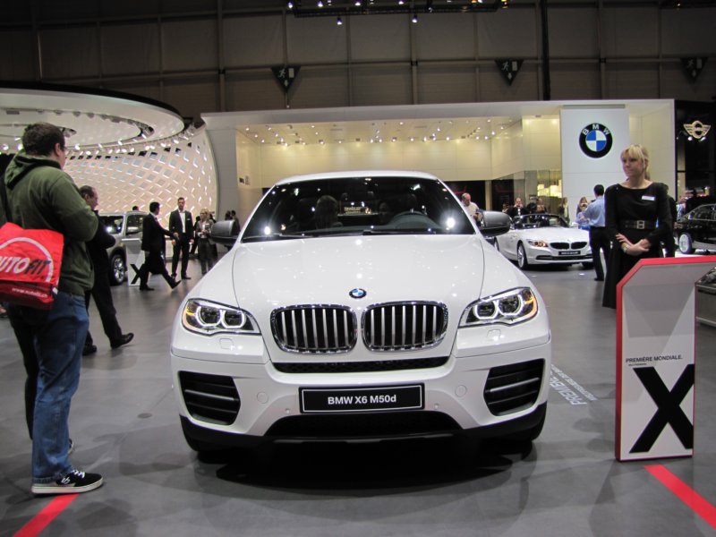 bmwx6m50d5.jpg