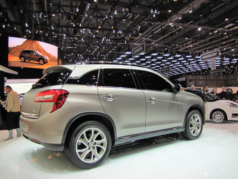 citronc4aircross47.jpg