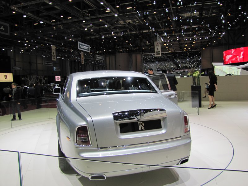 rollsroycephantomseriesii11.jpg