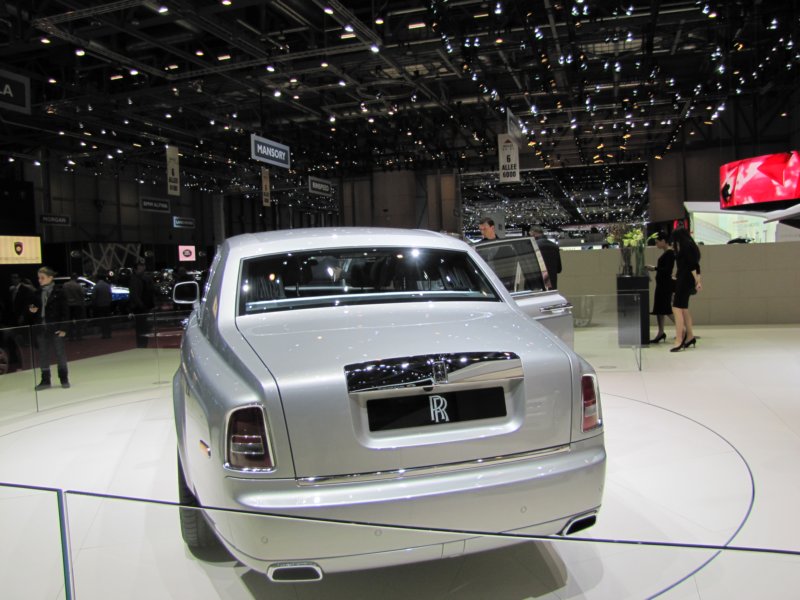 rollsroycephantomseriesii12.jpg