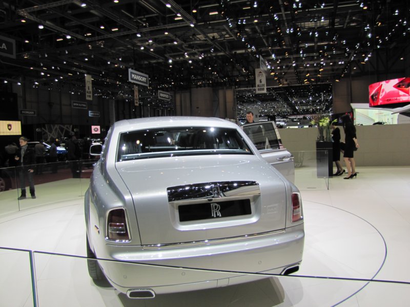 rollsroycephantomseriesii13.jpg