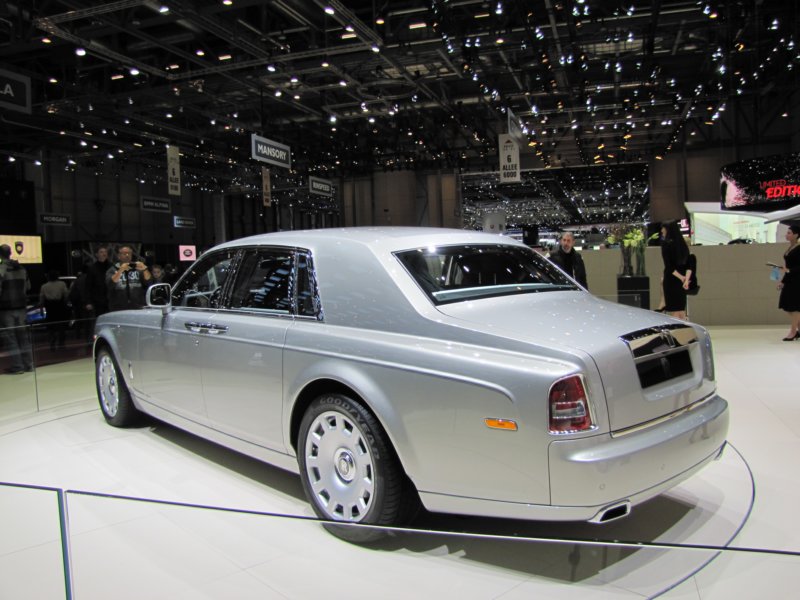 rollsroycephantomseriesii15.jpg