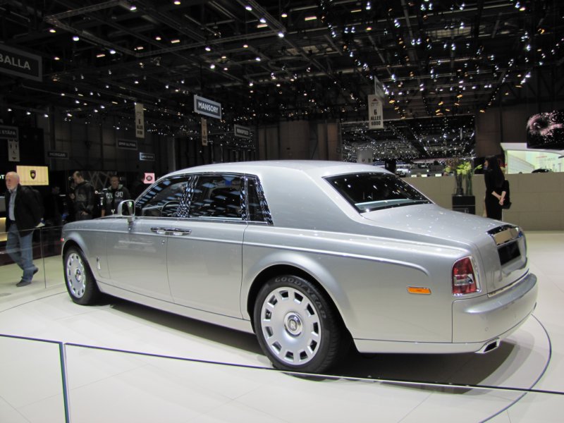 rollsroycephantomseriesii18.jpg