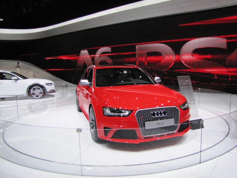 audirs4avant24.jpg