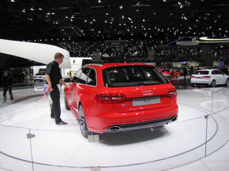 audirs4avant34.jpg