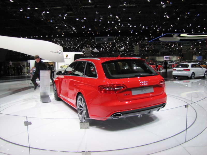 audirs4avant42.jpg