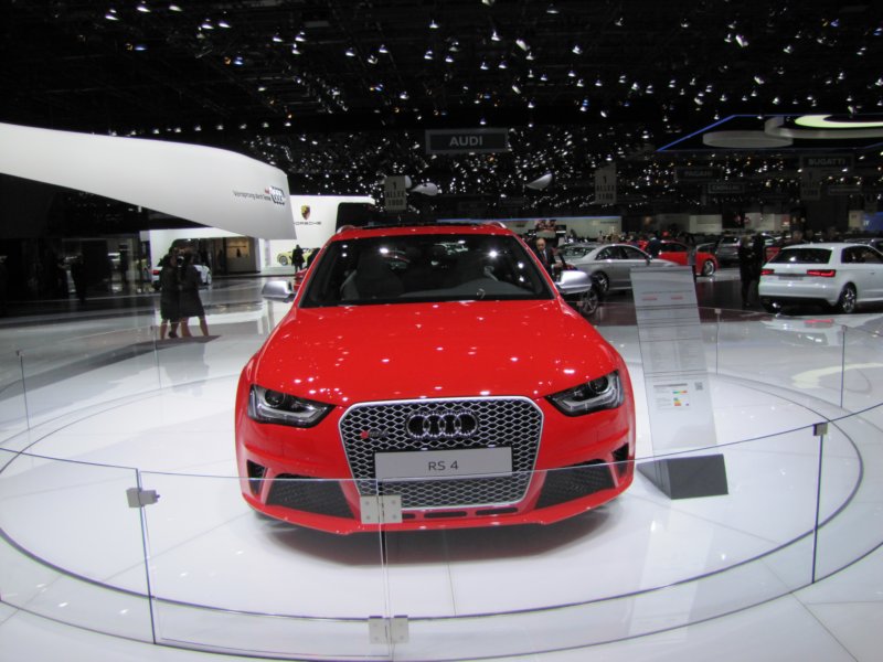 audirs4avant56.jpg