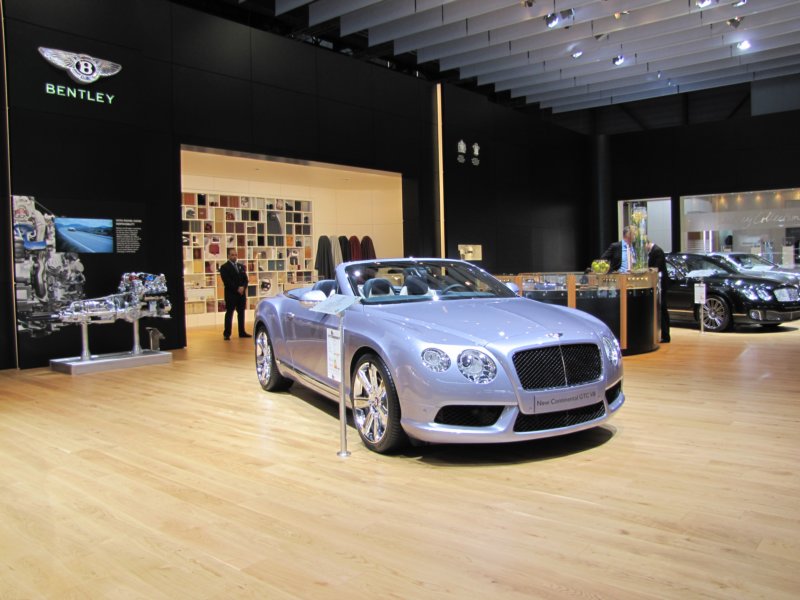 bentleycontinentalgtc8.jpg