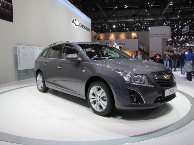 chevroletcruzewagon2.jpg