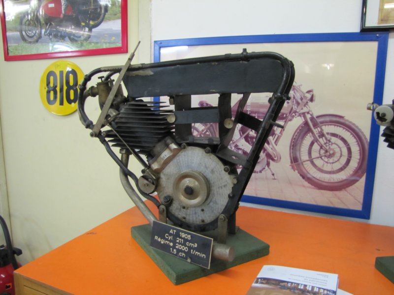 at19052.jpg