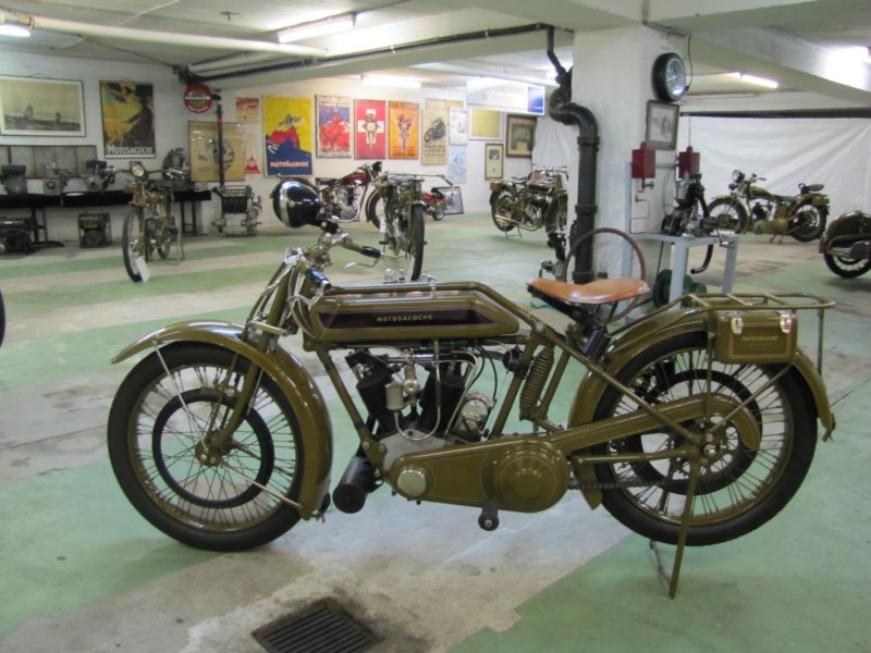 motosacoche2c1219256.jpg