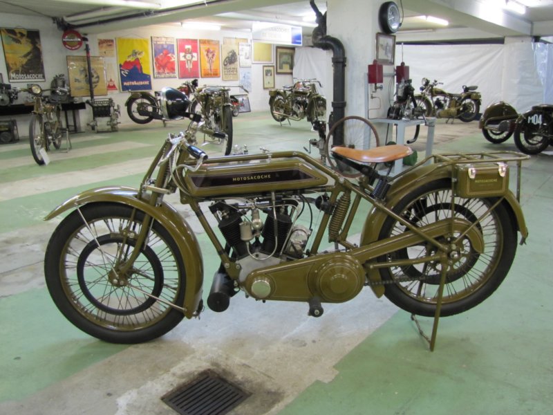 motosacoche2c1219257.jpg