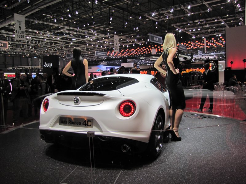 alfaromeo4c13.jpg