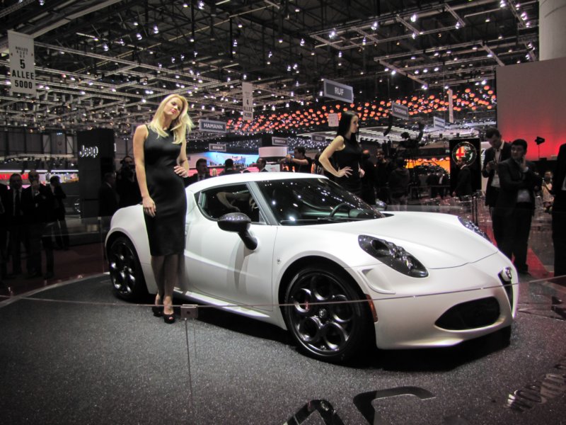 alfaromeo4c8.jpg
