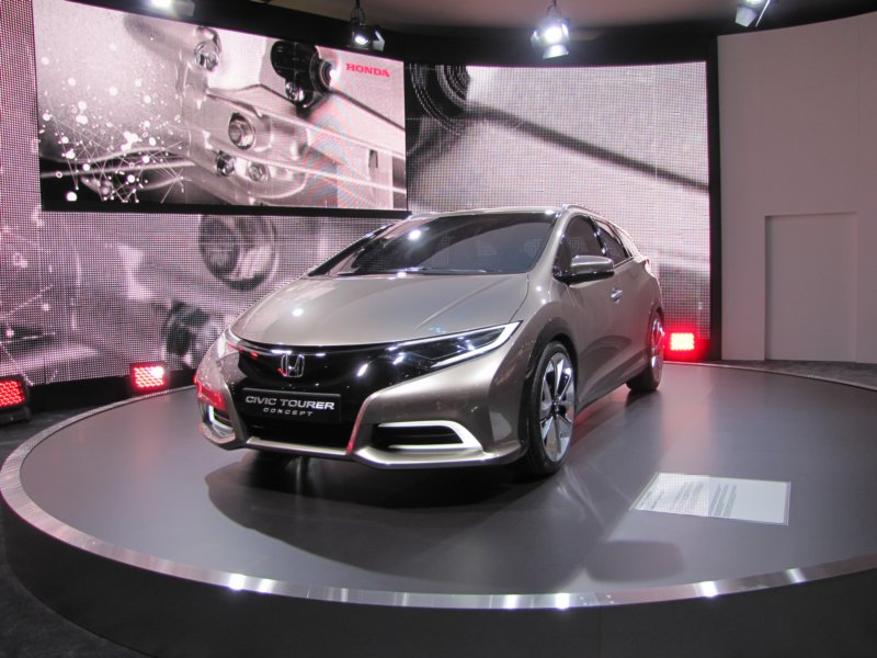 hondacivictourerconcept3.jpg