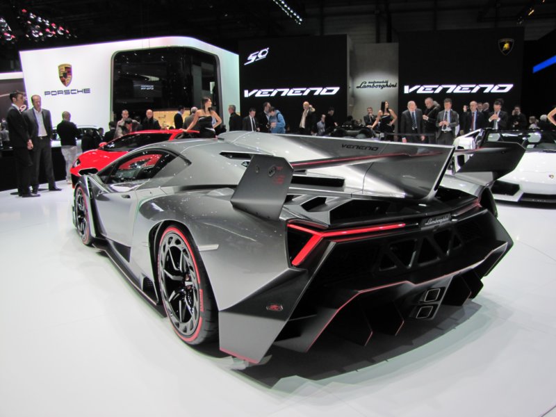 lamborghinivenenolp7504106.jpg