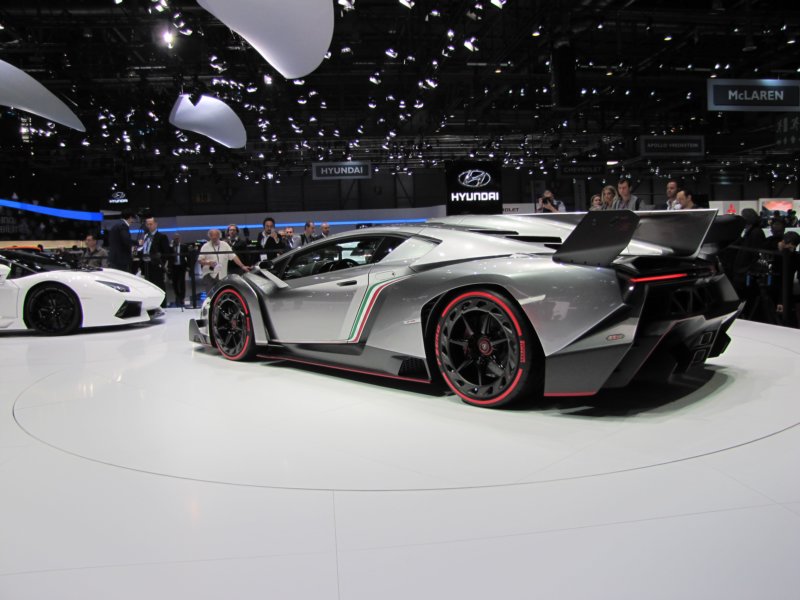 lamborghinivenenolp750414.jpg