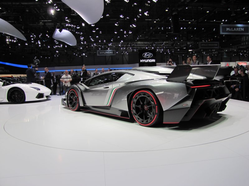 lamborghinivenenolp750419.jpg