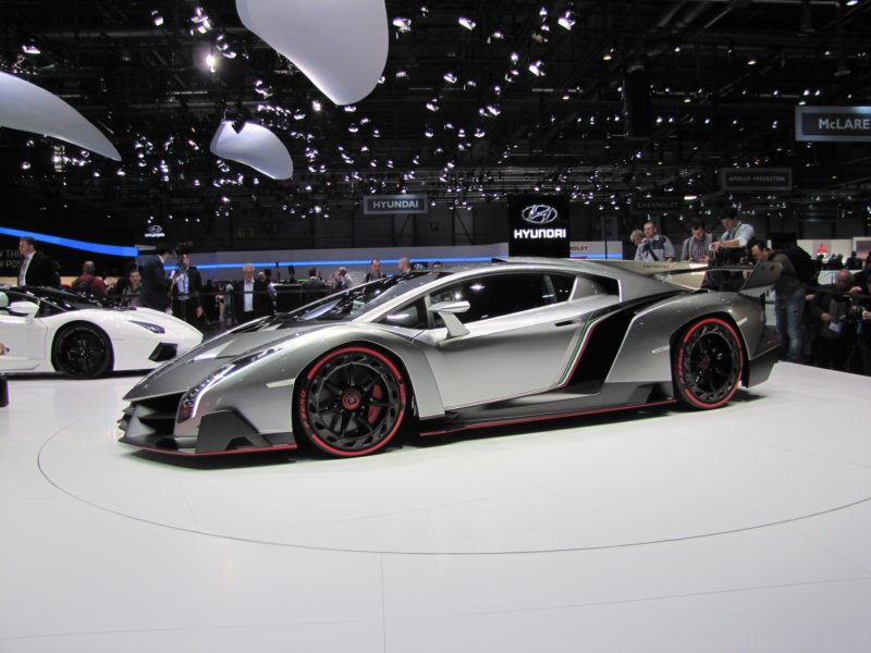 lamborghinivenenolp750420.jpg